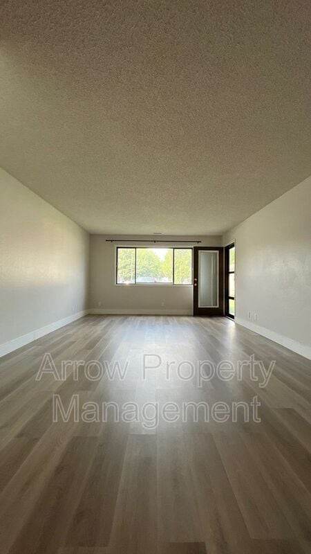 Building Photo - 2350 N 44th St