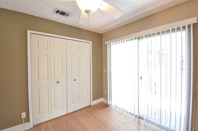 Foto del edificio - 3 br, 2 bath House - 686 Roaring Drive #342