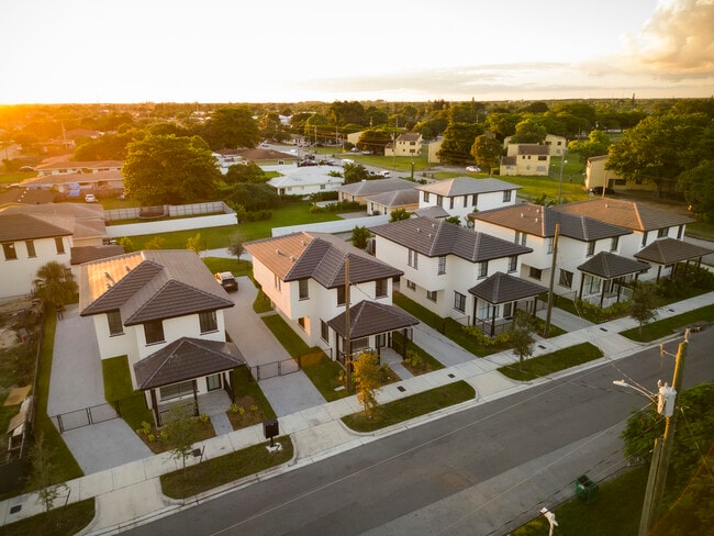 Photo - 18020 SW 103rd Ave House