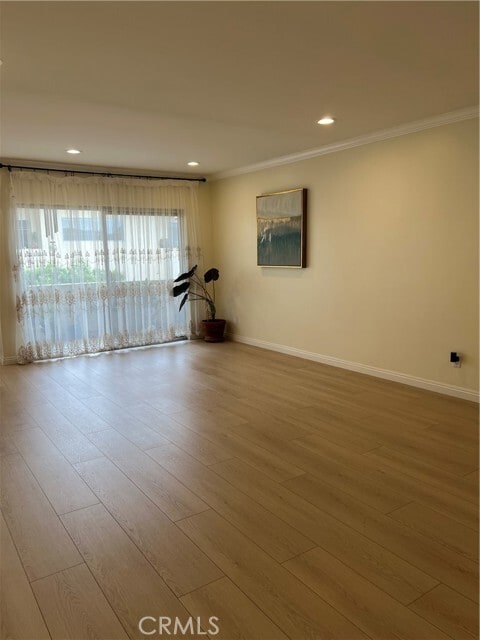 Foto del edificio - 5328 Newcastle Ave