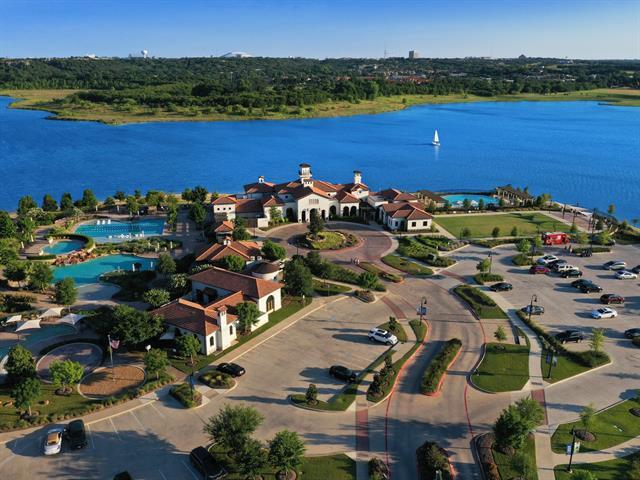 Foto del edificio - 722 Crystal Oak Ln
