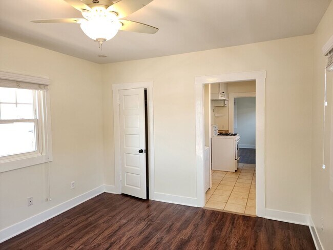 Foto del edificio - Coronado: Charming 1bd/1ba Village Cottage