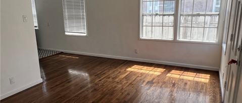Foto principal - 2460 Chestnut Ave
