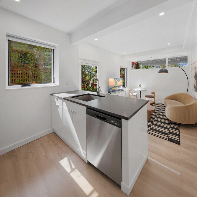 Foto del edificio - 2812 29th Pl NW