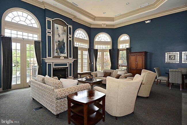 Foto del edificio - 307 Fallsgrove Dr
