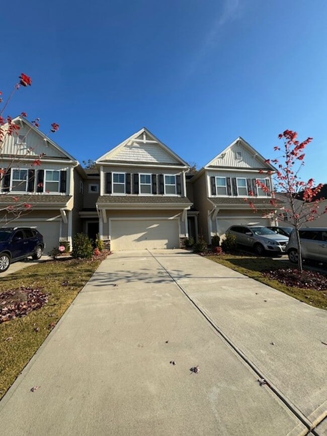 Foto del edificio - Introducing Your Dream Home: A Spacious 3 ...