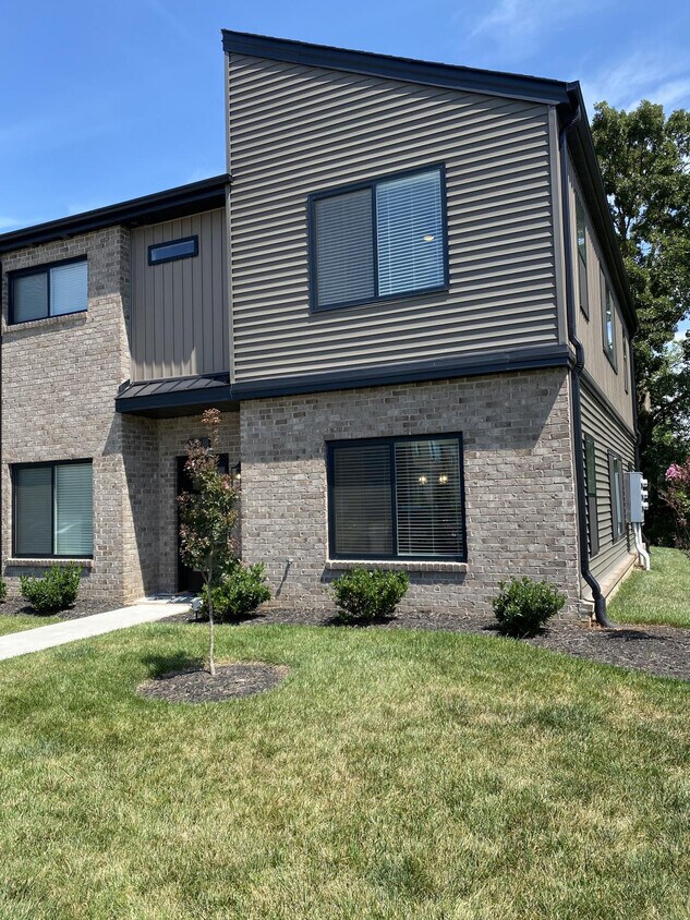 17 Zags Ln, Lynchburg, VA 24502 Townhome Rentals in Lynchburg VA