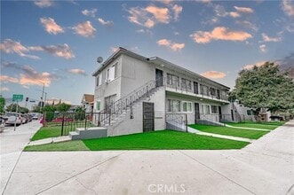 Building Photo - 258 E 79th St