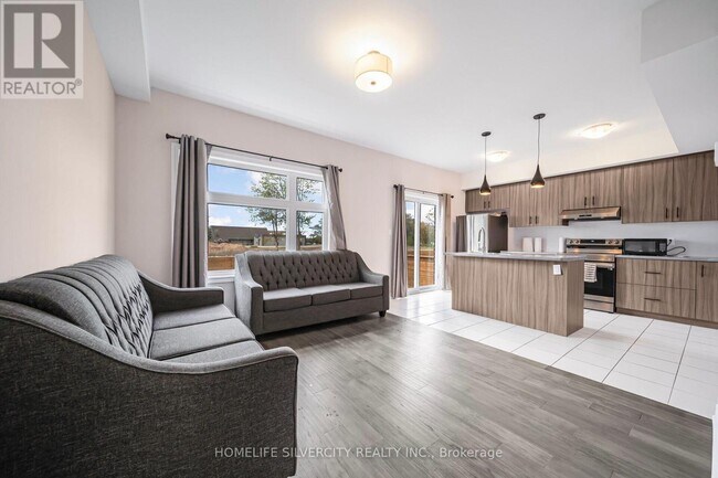 Building Photo - 5672 Dorchester Rd