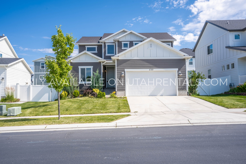 Foto principal - 4269 E Golden Oak Ln