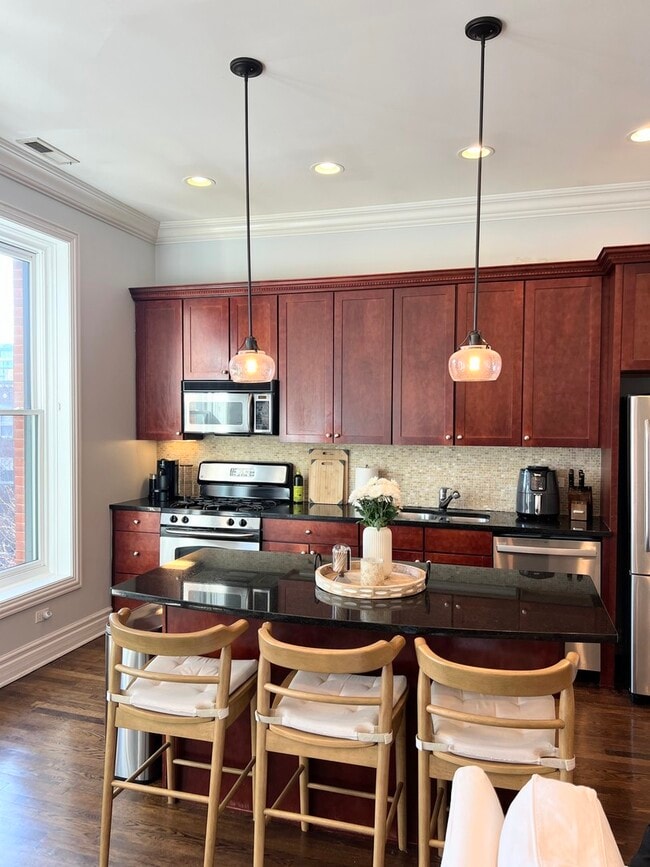 Foto del edificio - 1704 N Wells St