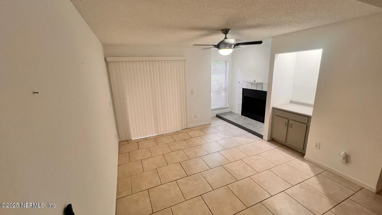 Foto principal - 10200 Belle Rive Blvd