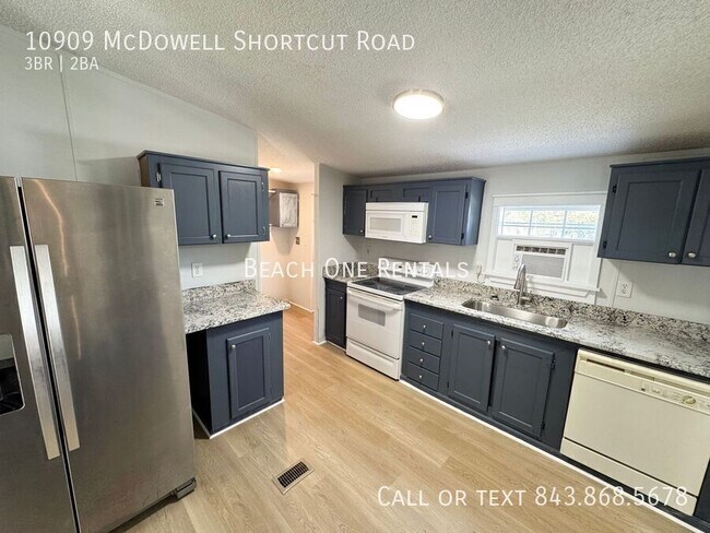Building Photo - 10909 Mcdowell Shortcut Rd