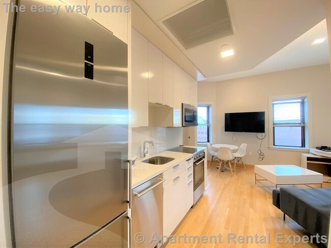 Photo - 115 Mt Auburn St Apartment