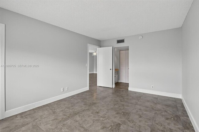 Foto del edificio - 3050 NE 16th Ave