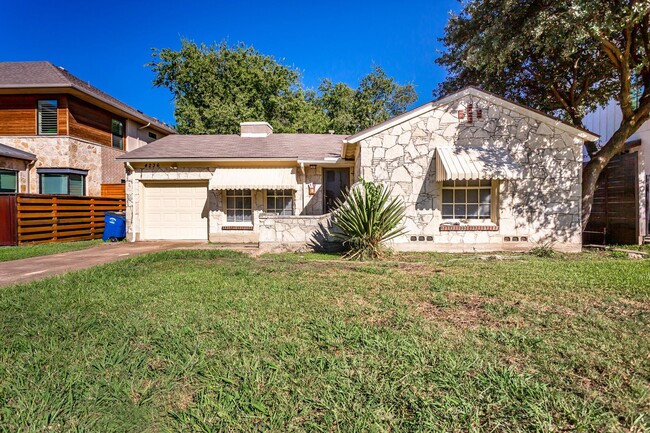 Foto del edificio - Austin Stone Cottage in Stonewall Park