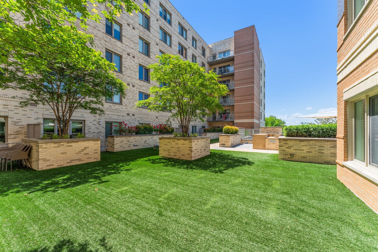 West Broad Apartments in Falls Church, VA