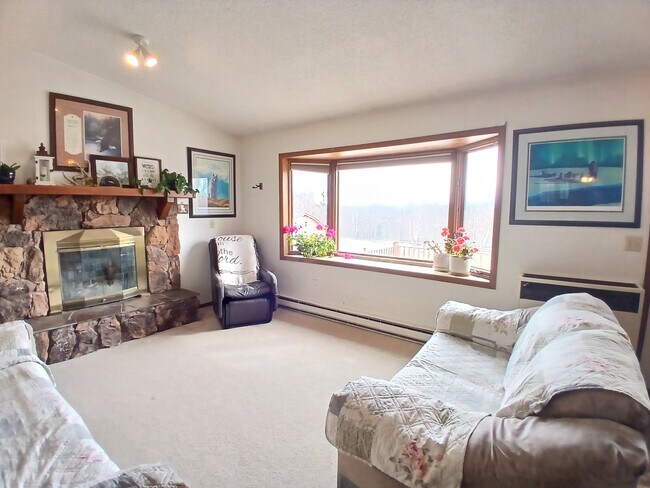 Foto del edificio - 15130 E Robin Ln