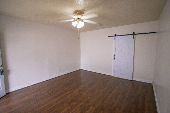 Foto del edificio - 510-512 Baltimore St