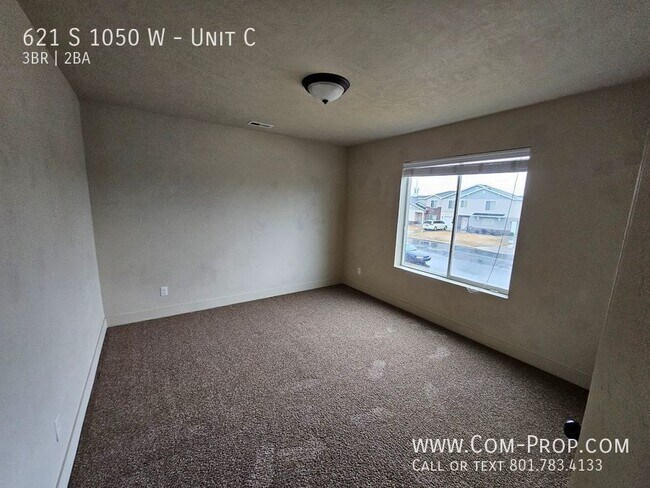 Building Photo - Beautiful 3 bed 2 bath in Pleasant Grove!