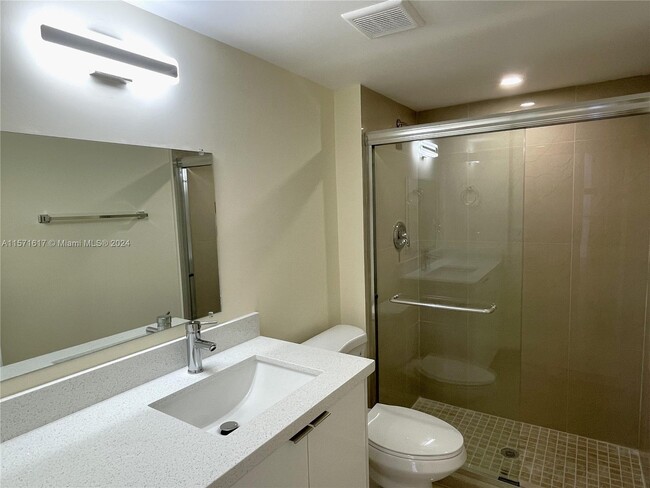 Foto del edificio - 16851 NE 23rd Ave