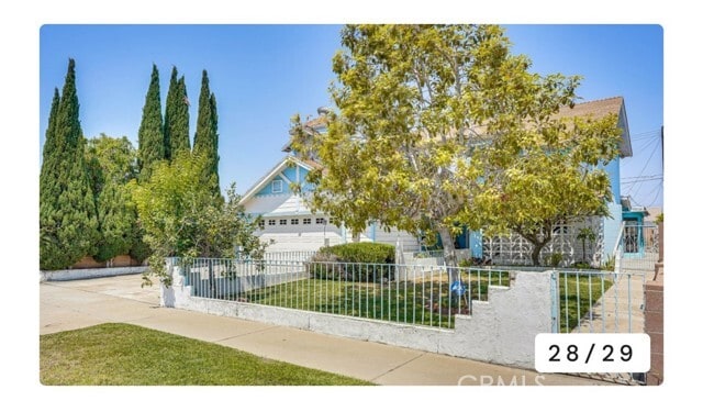 Foto del edificio - 12613 Gradwell St