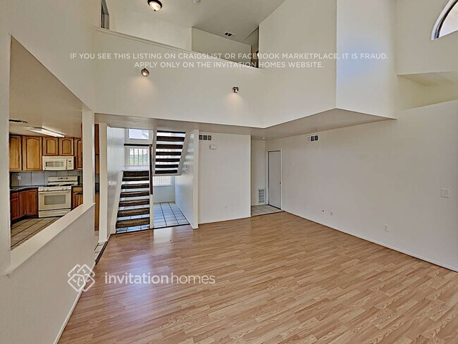 Foto del edificio - 5225 Yvette Way