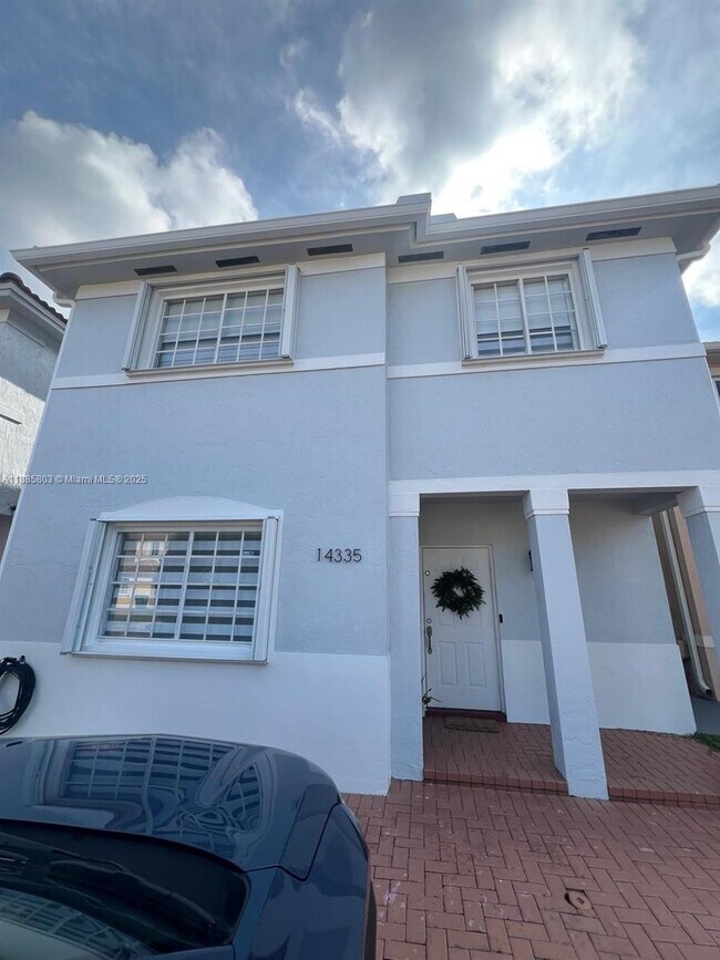 Foto del edificio - 14335 SW 133rd Ct