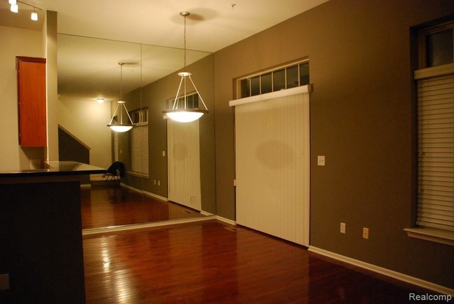 Foto del edificio - 39794 Rockcrest Cir
