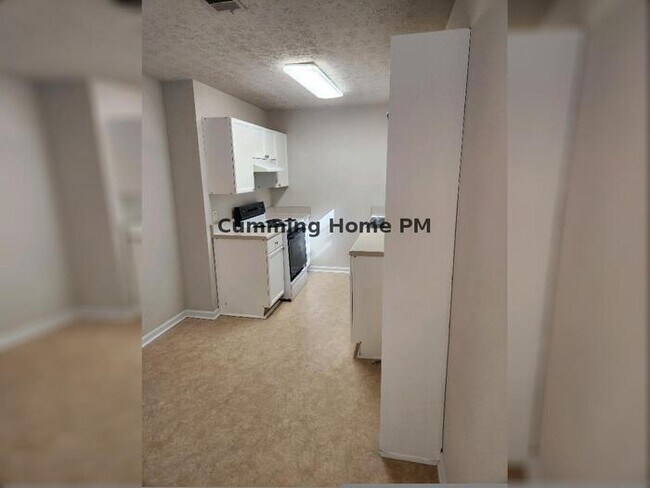 Foto del edificio - 2/2 PRIVATE Ranch Home AVAILABLE NOW!