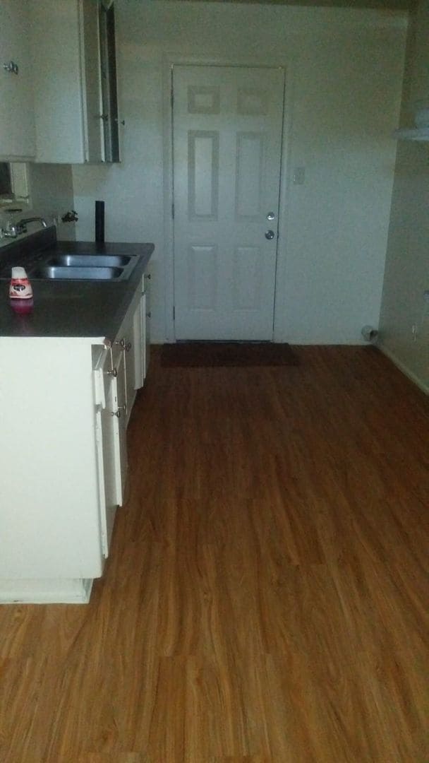 Building Photo - Section-8 ok, For Rent by owner, 3-Bed/1.5...