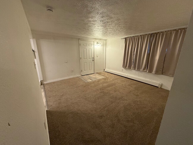 Foto del edificio - 4027 E 8th Ave