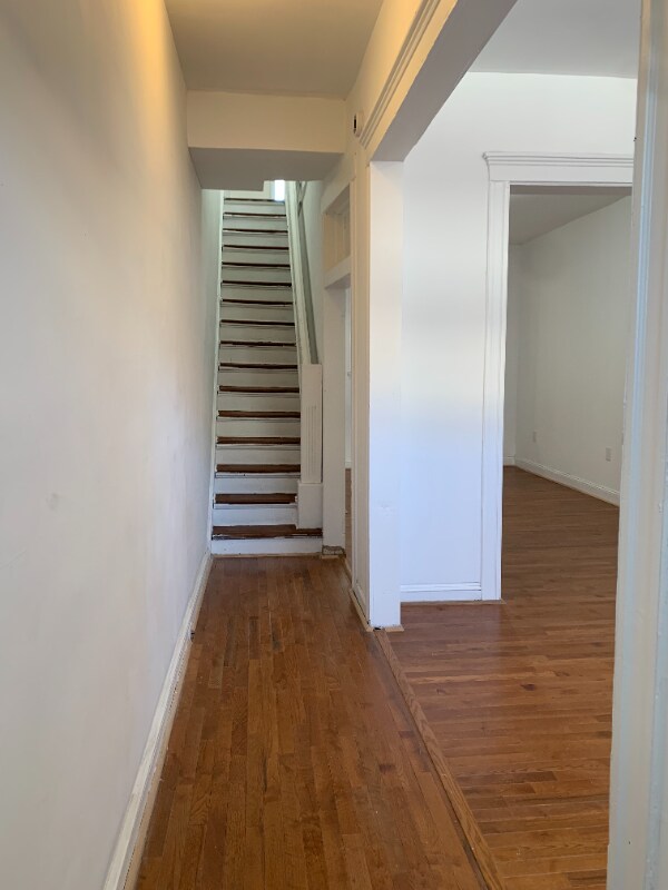 Building Photo - 2021 W Saratoga St