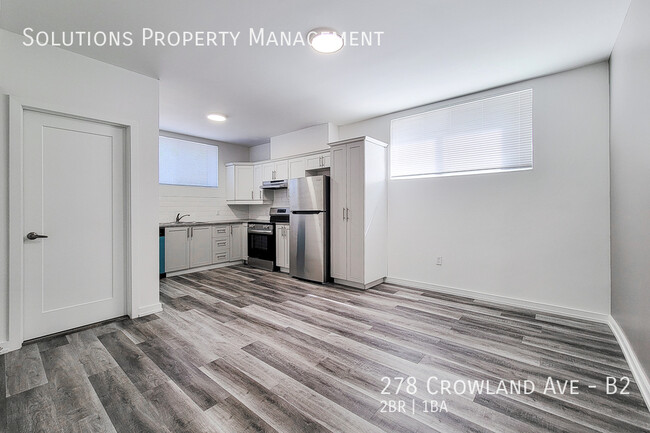 Photo du bâtiment - **Beautifully Updated 2 Bedroom Unit**