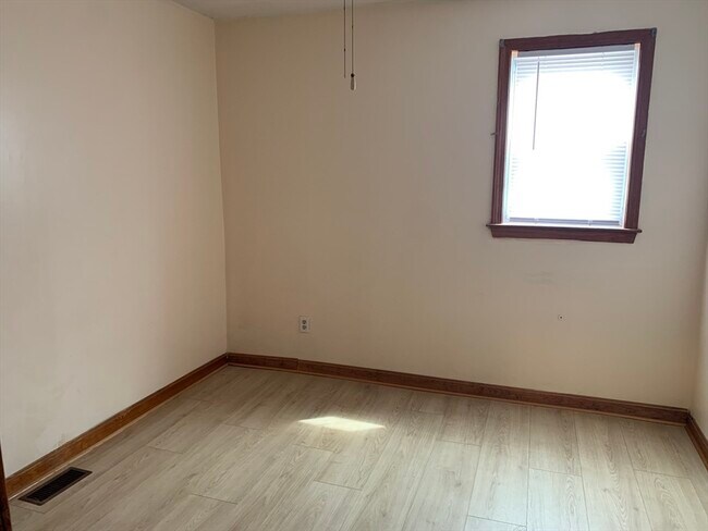 Foto del edificio - 226 Brightman St