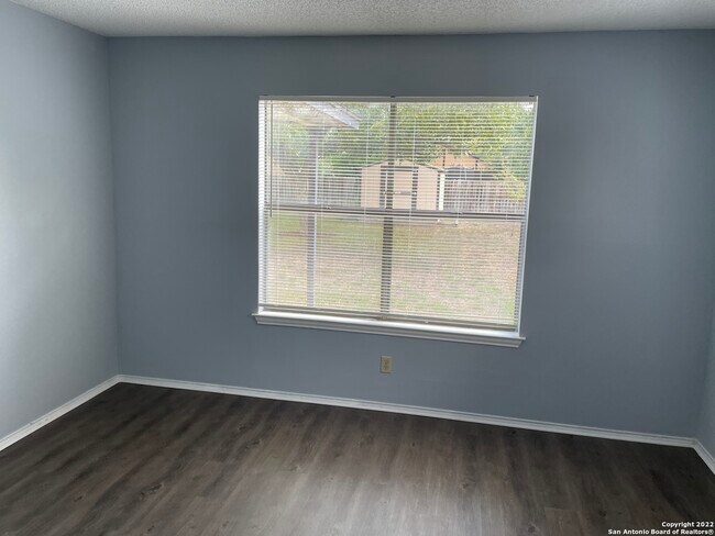 Foto del edificio - 2514 Ravina St