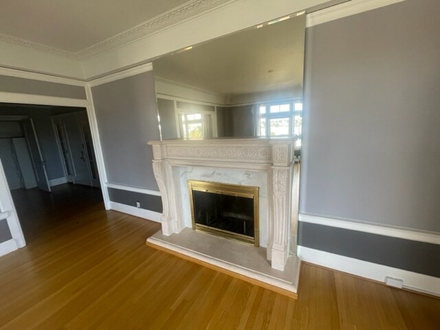 Building Photo - 200 Lakeside Dr