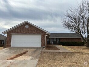 Building Photo - 2300 Brandeis Ct
