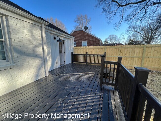 Building Photo - 3 br, 1 bath House - 1508 A Wendell Ave