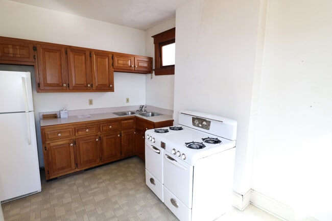 Foto del edificio - 2626 Eden Ave