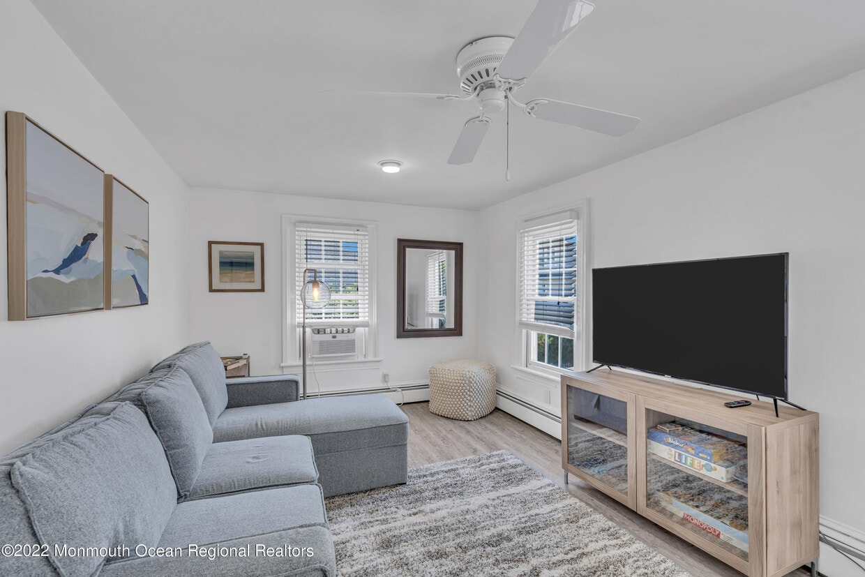 128 Mt Hermon Way, Neptune Township, NJ 07756 Townhome Rentals in Neptune Township NJ