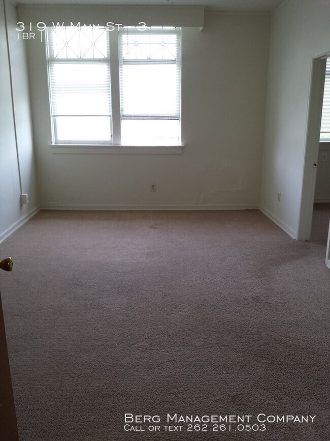 Foto del edificio - One Bedroom Downtown Waukesha