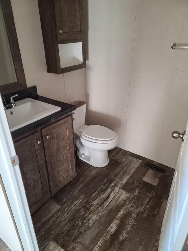 Building Photo - 57 Arbor St