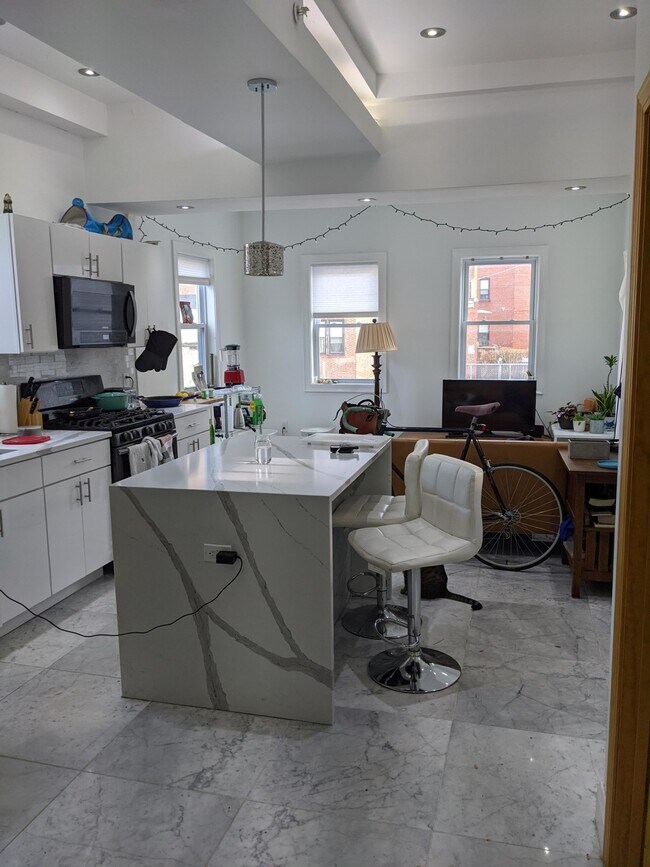 Foto del edificio - 146 Columbia St