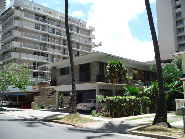 Building Photo - 2212 Aloha Dr