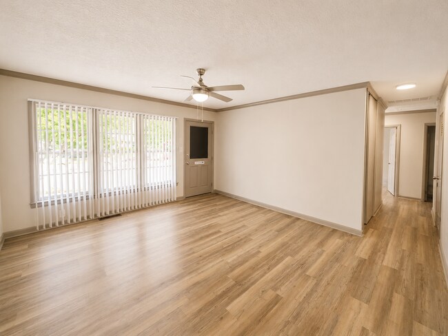 Foto del edificio - 2104 Belmont Rd