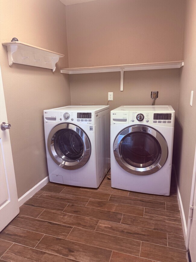 Photo - 10243 W Reade Ave House