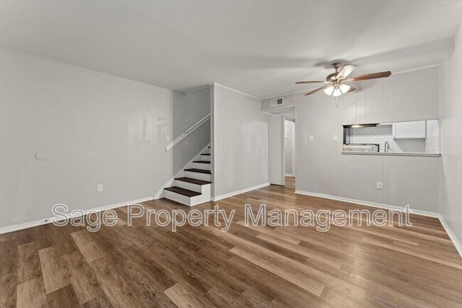 Foto del edificio - 2457 Brownlee St