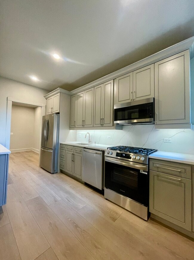 Foto del edificio - 1059 W Columbia Ave