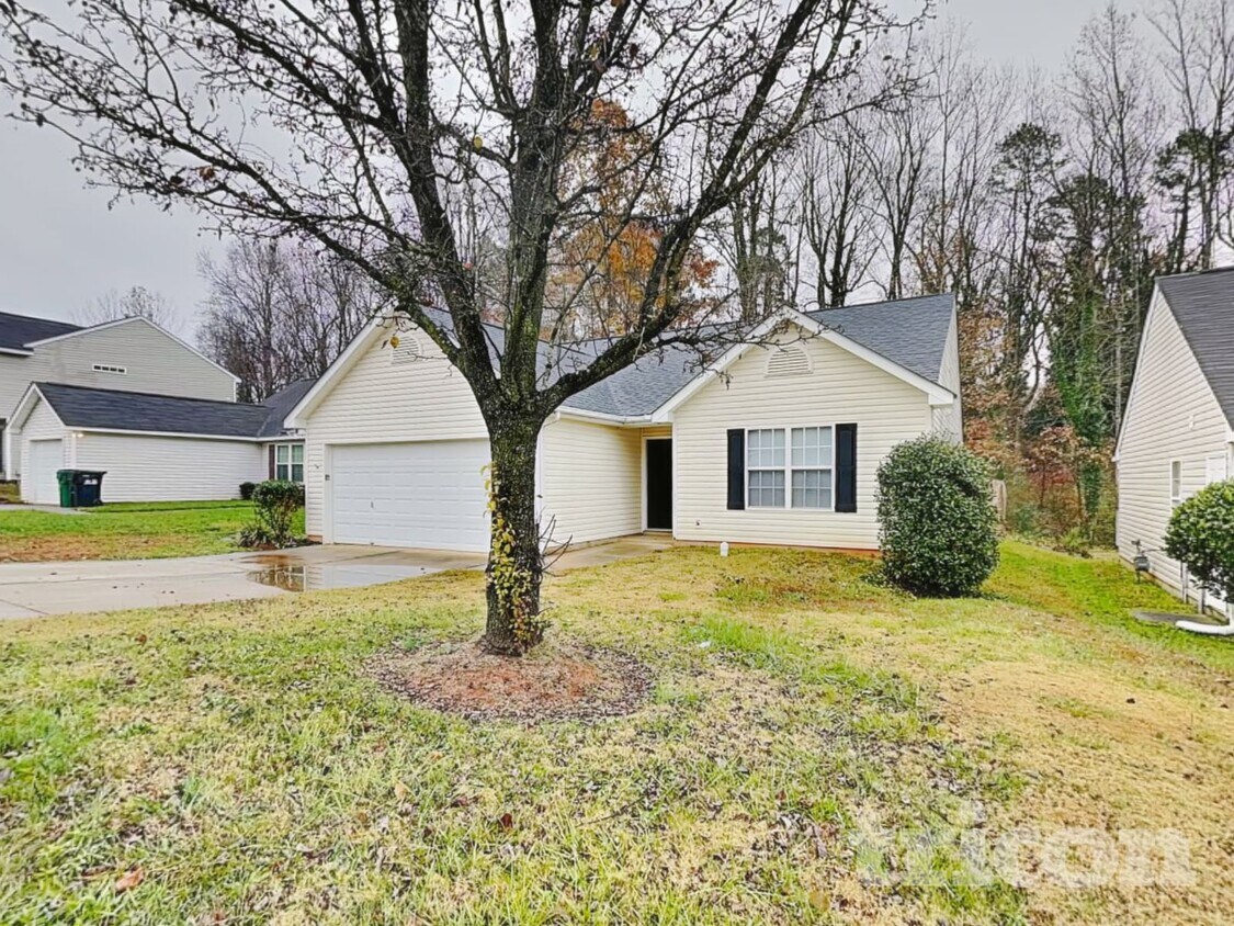 Primary Photo - 5050 Elizabeth Rd